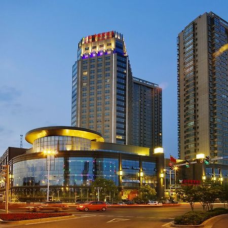 Merryland Traders Hotel Changshu Esterno foto