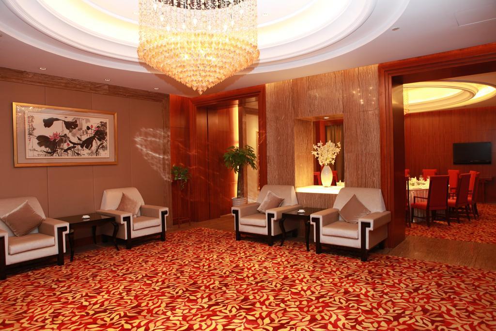 Merryland Traders Hotel Changshu Esterno foto